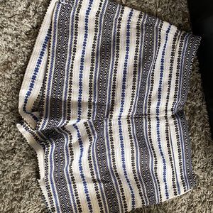 Gap High Rise Side Zip Embroidered Shorts